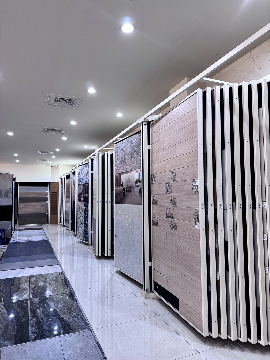 協力建材展間磁磚地板實景 03